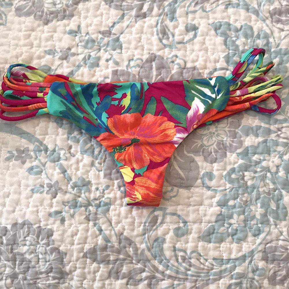 Floral bikini bottoms
